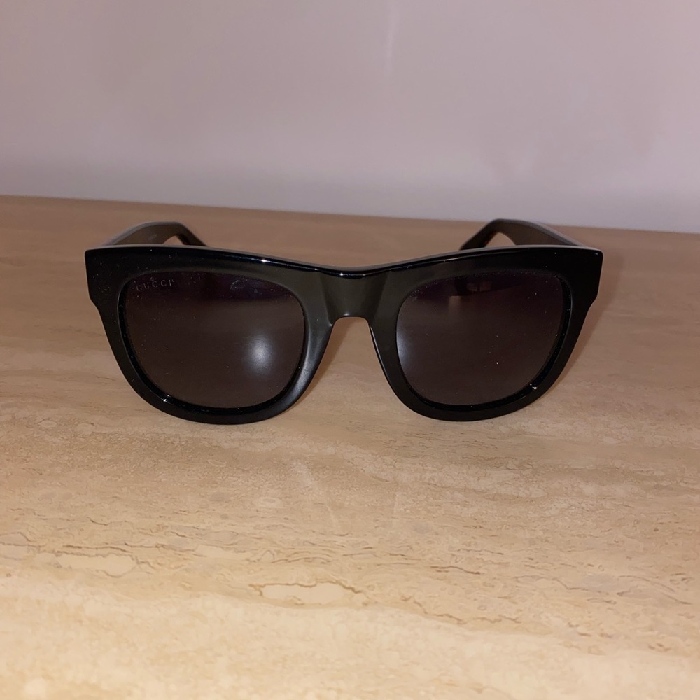 Gucci Black Sunglasses - Picture 1 of 5